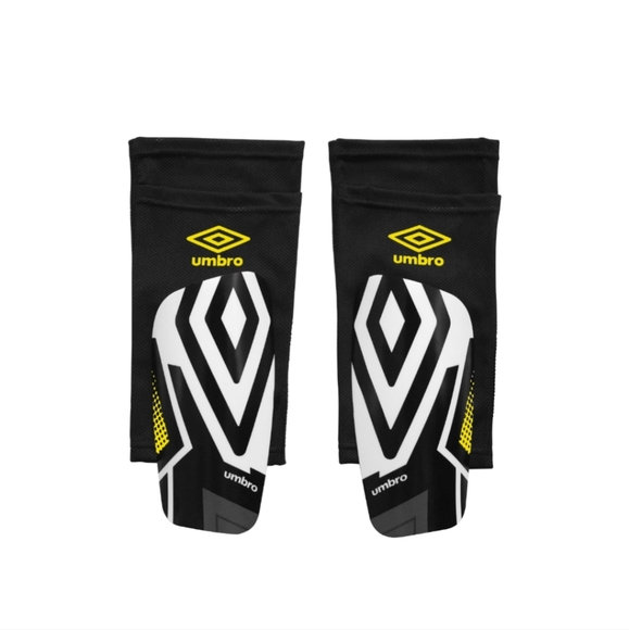 Umbro Other - Umbro shinguards